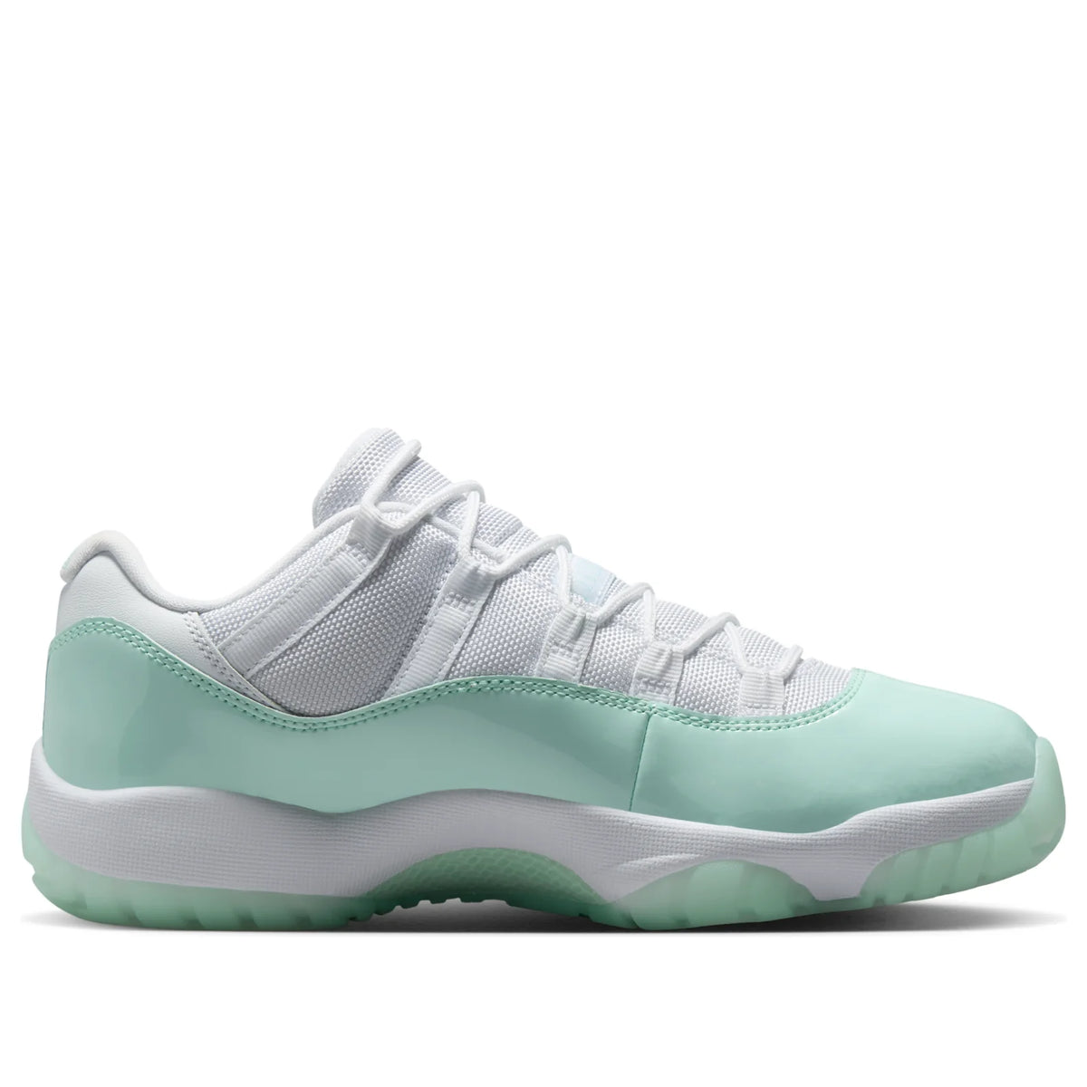 Air Jordan 11 Low 'Igloo'