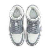 Air Jordan 1 Mid 'Stealth'