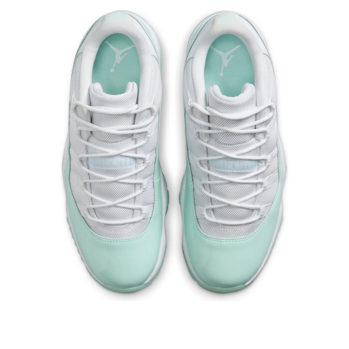 Air Jordan 11 Low 'Igloo'