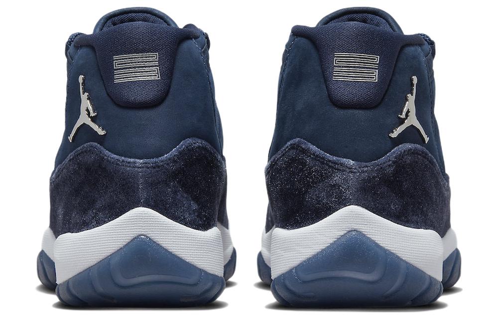 Air Jordan 11 Retro 'Midnight Navy Velvet'