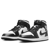 Air Jordan 1 Mid 'Panda'