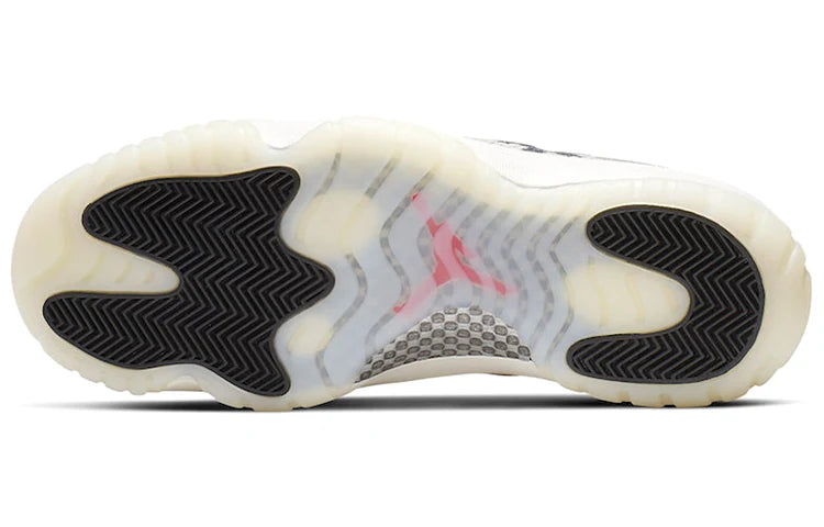 Air Jordan 11 Retro Low 'Light Bone Snakeskin'