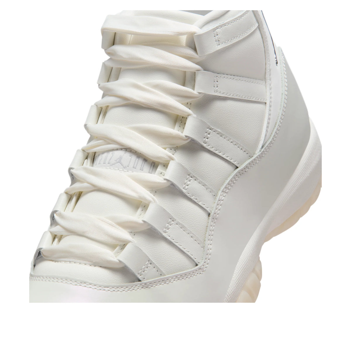 Air Jordan 11 Retro 'Pearl'