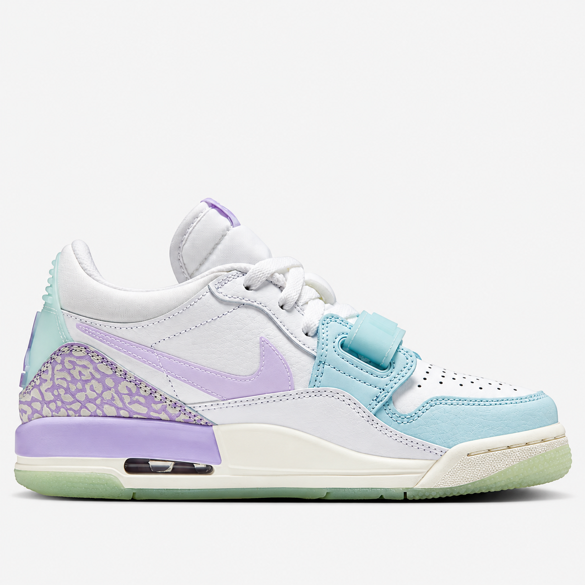 Air Jordan Legacy 312 Low 'White Hydrangeas Glacier Blue'