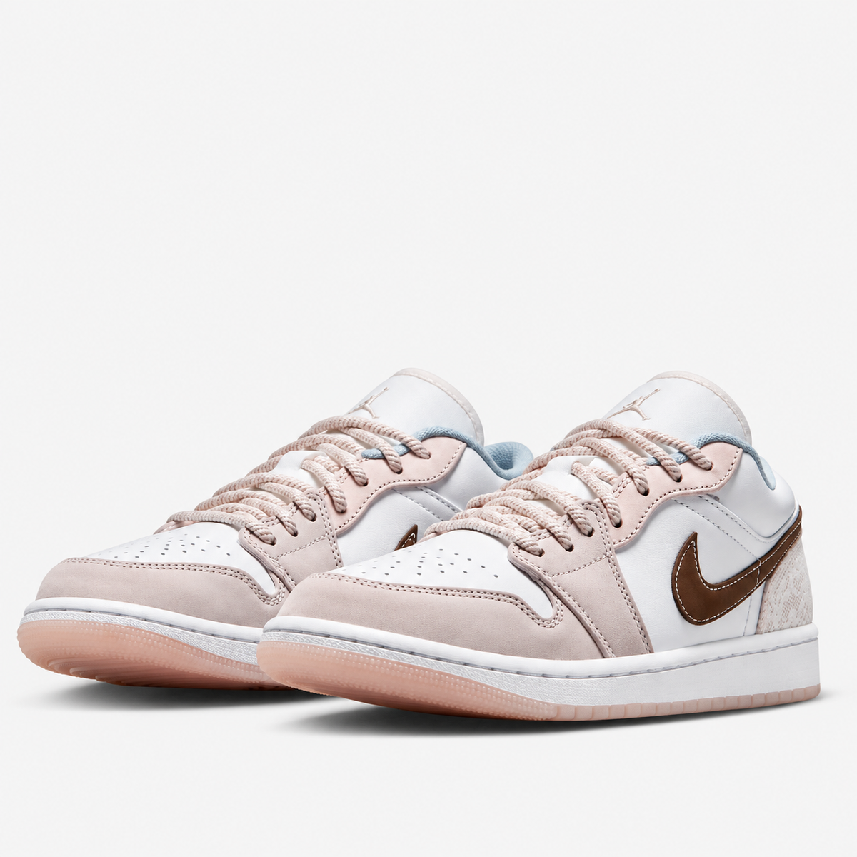 Air Jordan 1 Low 'Light Soft Pink'