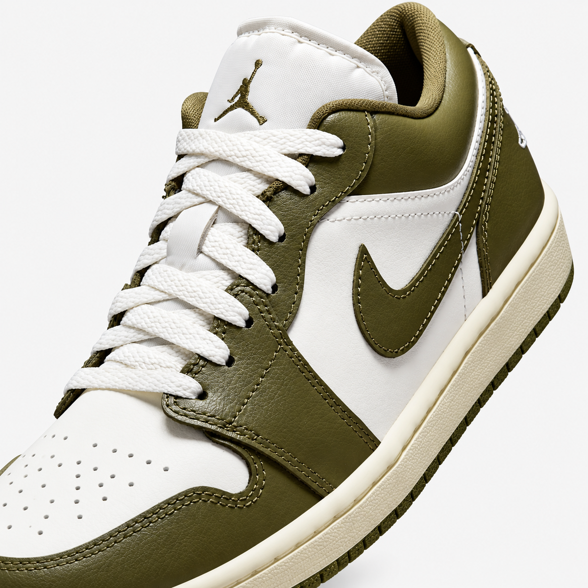 Air Jordan 1 Low 'Medium Olive'