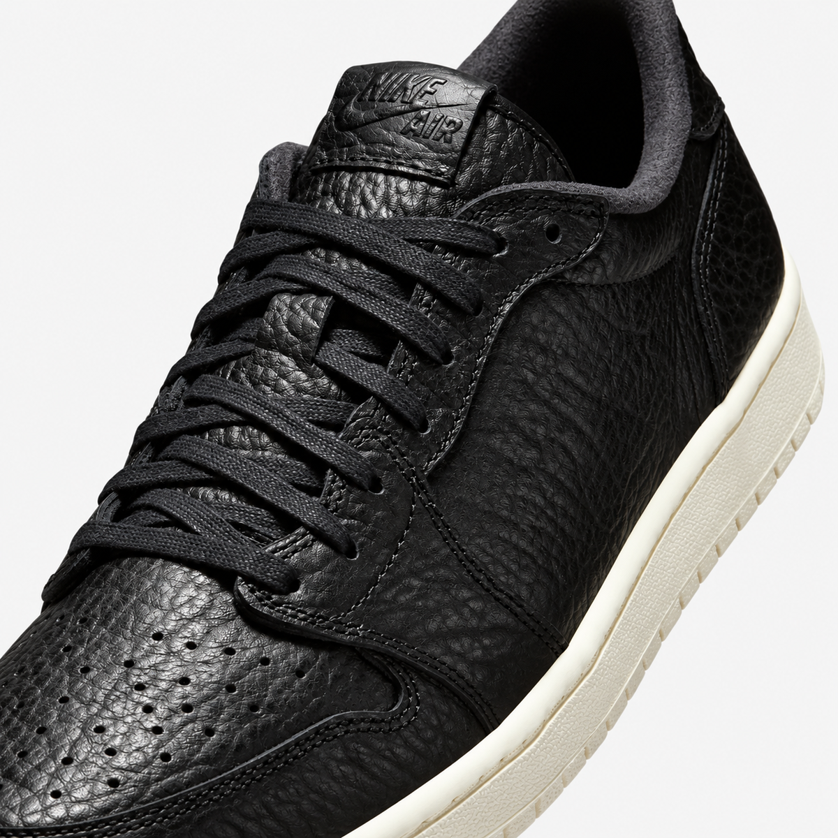 Air Jordan 1 Low OG 'No Swoosh Pack Black'