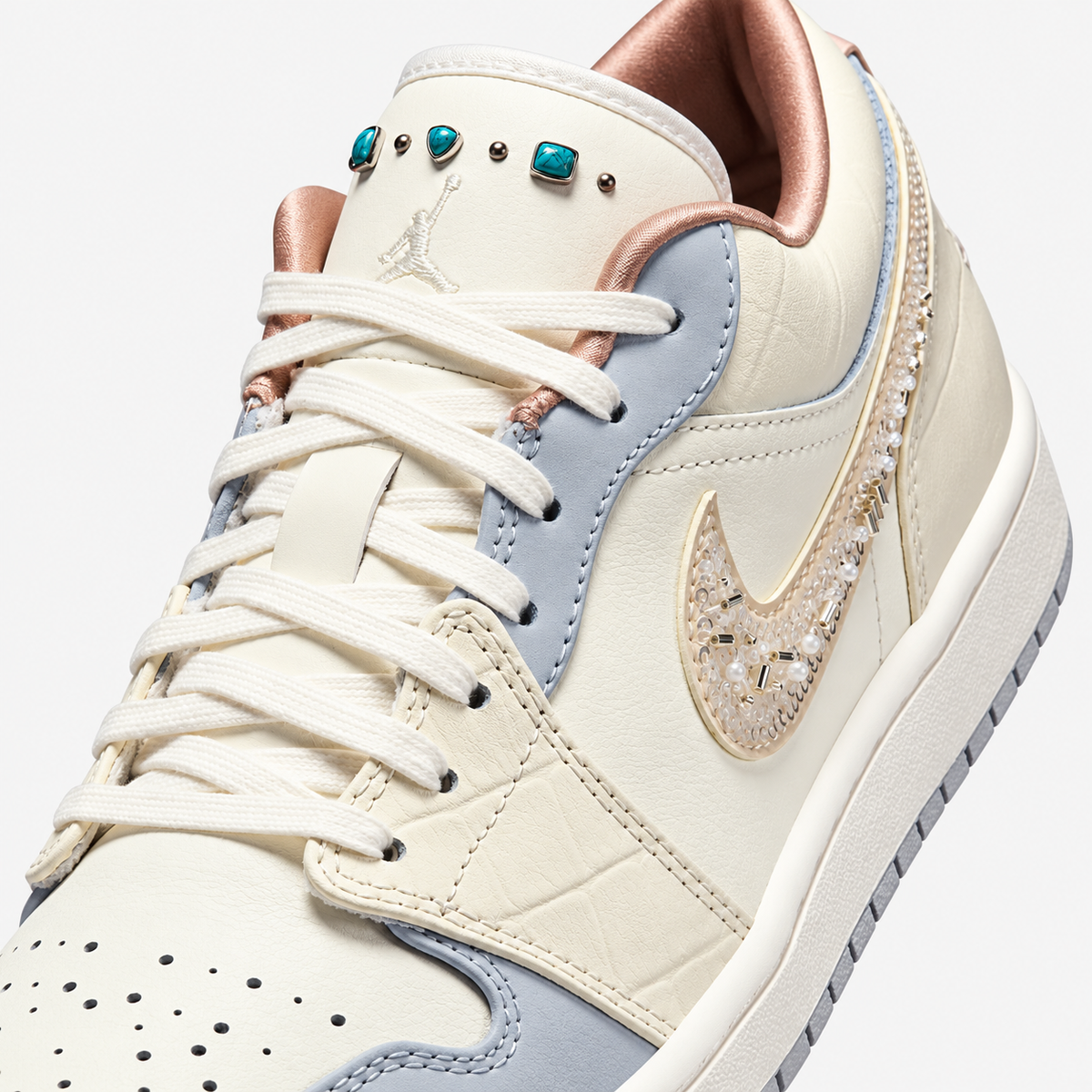 Air Jordan 1 Low 'Sail Soft Pearl'