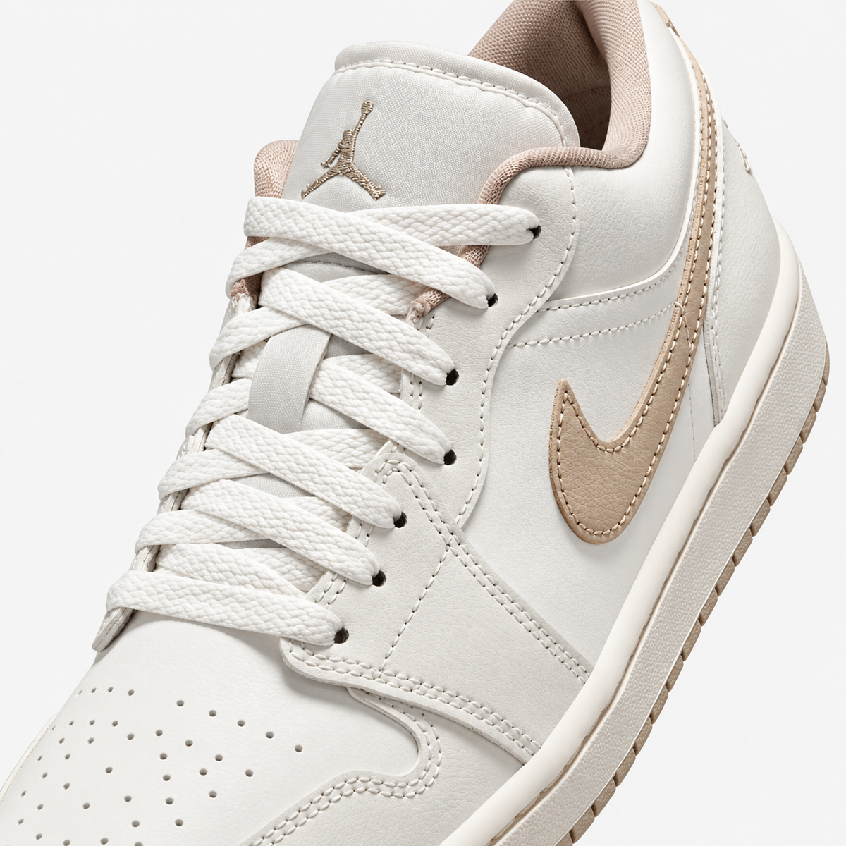 Air Jordan 1 Low 'Sail Pale Ivory'