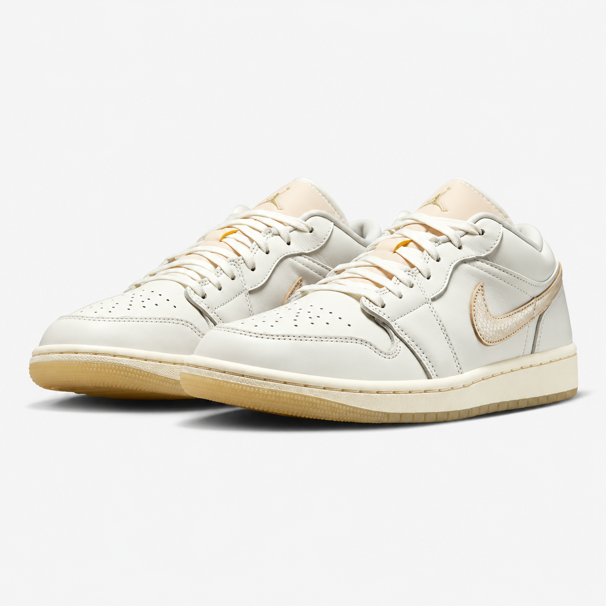 Air Jordan 1 Low SE 'Sail Pale Ivory Team Gold'