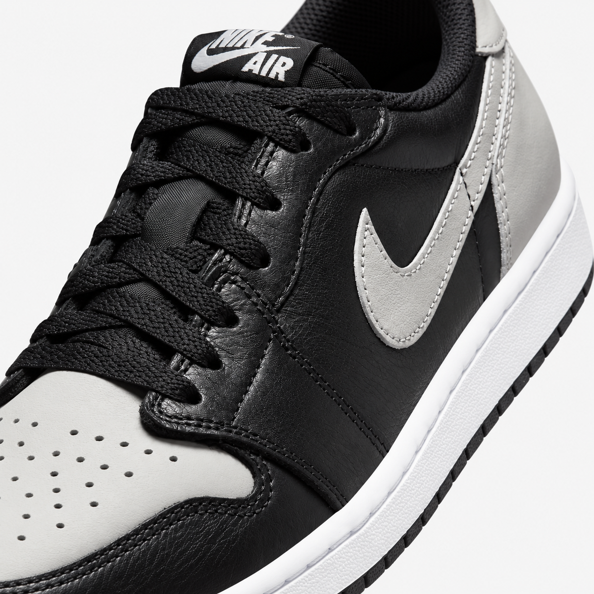Air Jordan 1 Low OG 'Shadow'