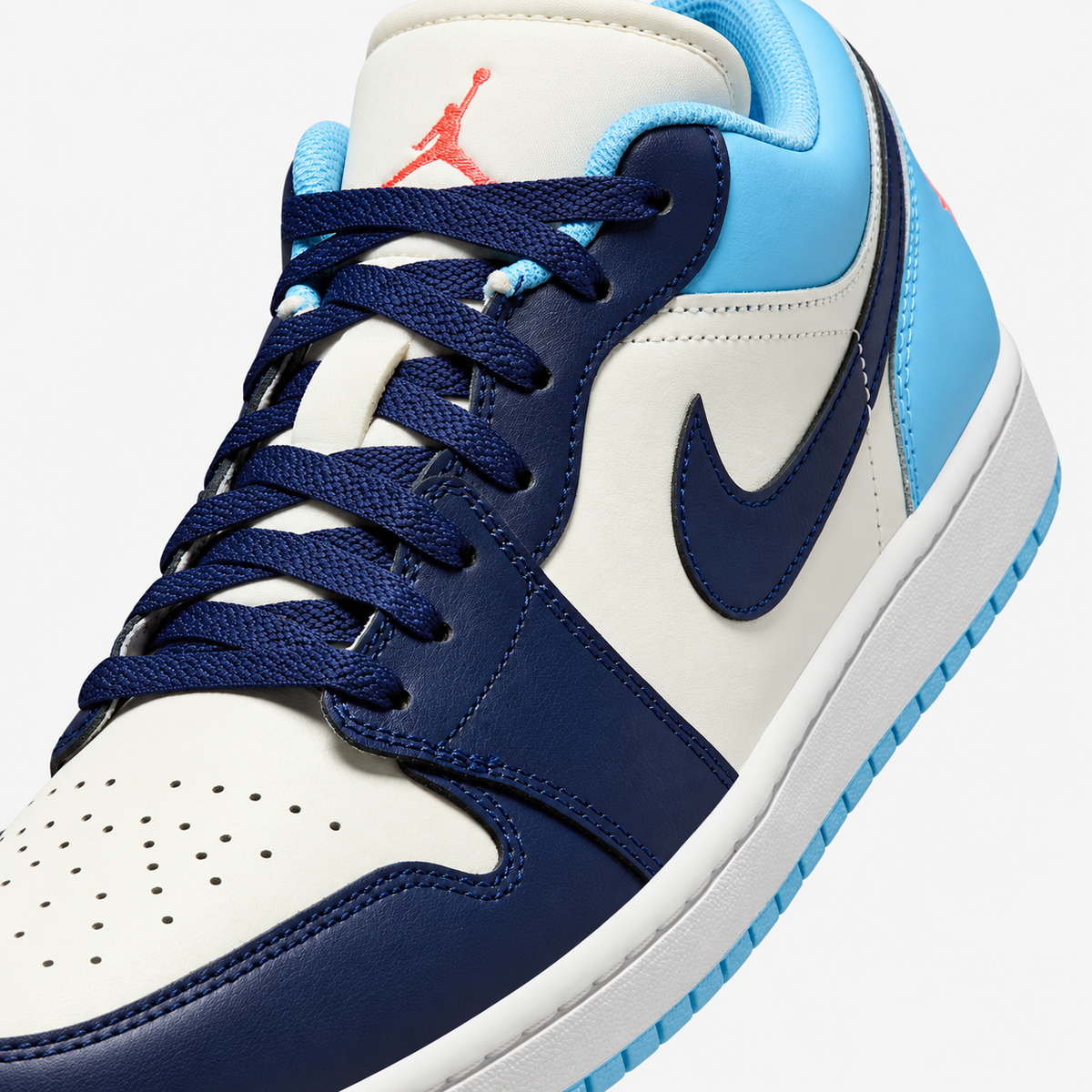 Air Jordan 1 Low 'Blue Chill'